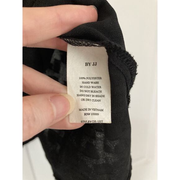 By JJ Textured Black White Long Sleeve Tunic Top Lagenlook Wednesday Size Small - Picture 5 of 8